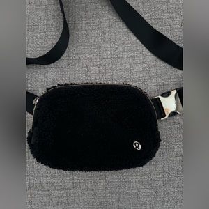 Everywhere Belt Bag 1L Fleece